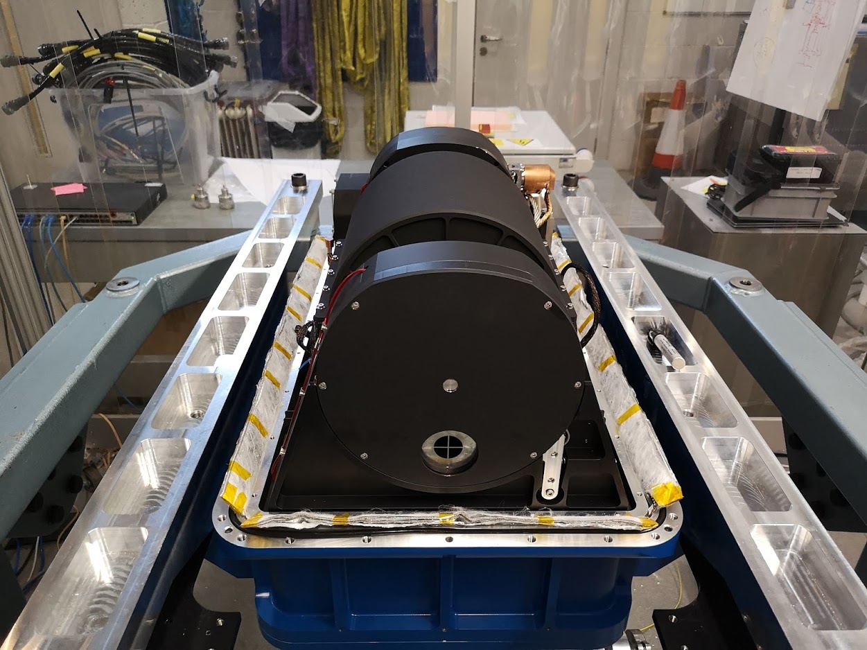 NIX in the lab at UK ATC, it looks like a blakc cylinder.